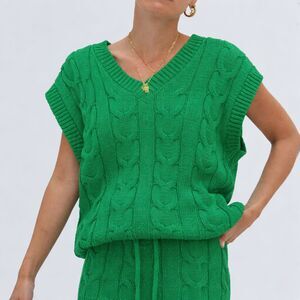 CRESCENT Cable Knit Oversized Vest Green Medium